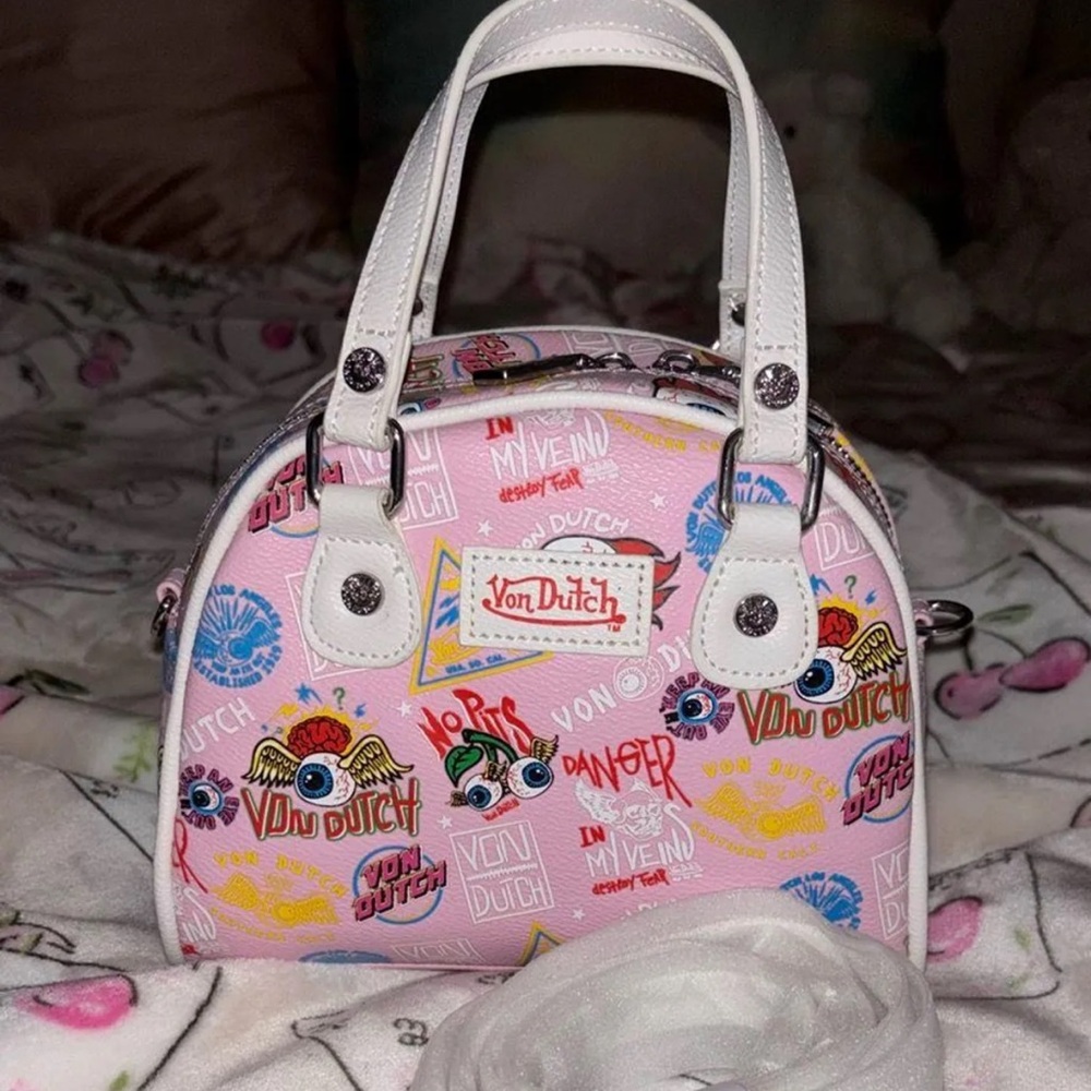 Von Dutch Pink Graphic Bowling Bag
